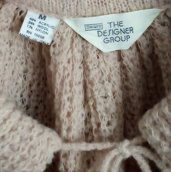 Vintage Oversize Sweater Cream, Beige size Small, medium, Italy with bow, collar - Picture 5 of 9